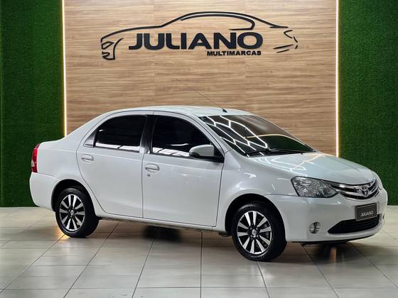 TOYOTA ETIOS 1.5 PLATINUM SEDAN 16V FLEX 4P MANUAL